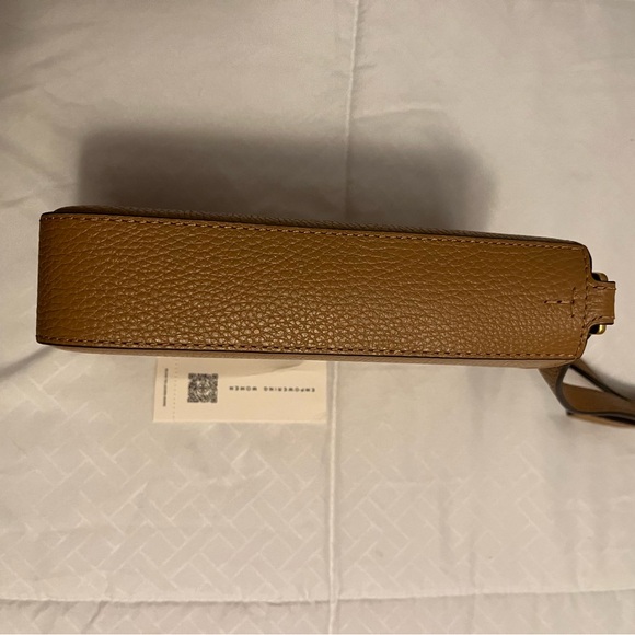🧡 Tory Burch Britten Phone Crossbody - Picture 5 of 10